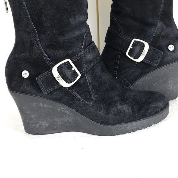 UGG Women's Gisselle US 7 Black Suede Zip Up Wedge Heel Ankle Boot 5593 - Picture 9 of 12